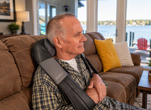 How to Massage Your Neck and Shoulders Safely at Home